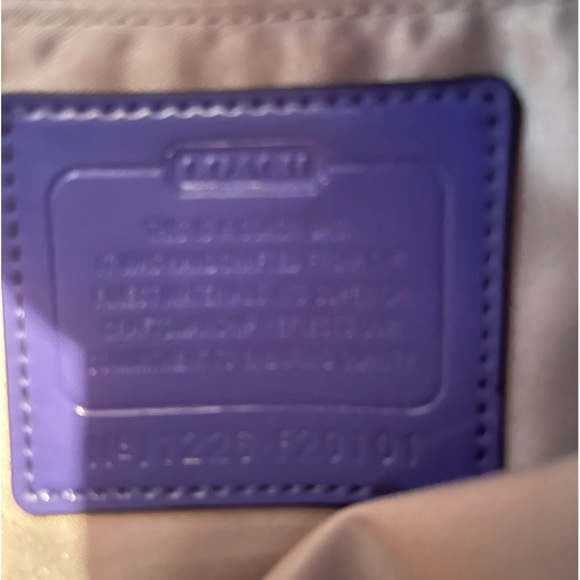 💜Certified Authentic💜 Coach Poppy Daisy Signature Tote Purple / Khaki 🔥EUC🔥 - Picture 8 of 8